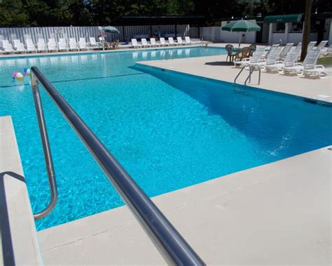 Greenwood Country Club | The Club’s Pool