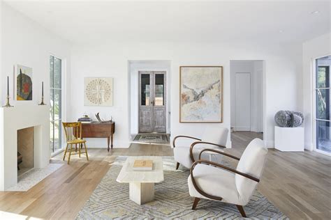 Minimalist Interior Design Tips Living Room | Bryont Blog