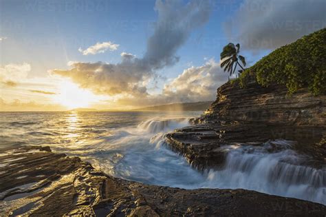 USA, Hawaii, Oahu, China Wall at sunset stock photo