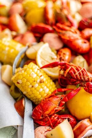 Crawfish Boil | Easy Dinner Ideas