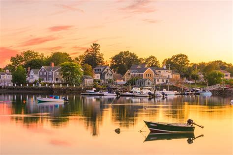 Portsmouth, New Hampshire, USA Editorial Image - Image of pond, northeast: 194993420