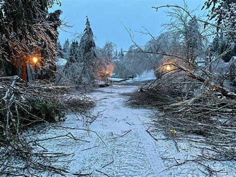 Hundreds of thousands without power as Ice Storm Warning ends in ...