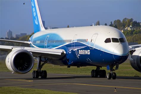 Tajik privately owned air company purchases new Boeing 787-800 ...