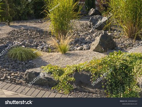 Modern Front Garden Rock Garden Grass Stock Photo 2285904327 | Shutterstock