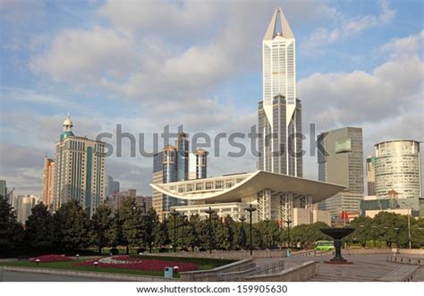 188 Peoples Square Shanghai Images, Stock Photos, 3D objects, & Vectors ...