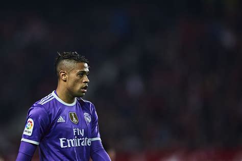 Real Madrid set to sign Mariano from Lyon -report - Managing Madrid