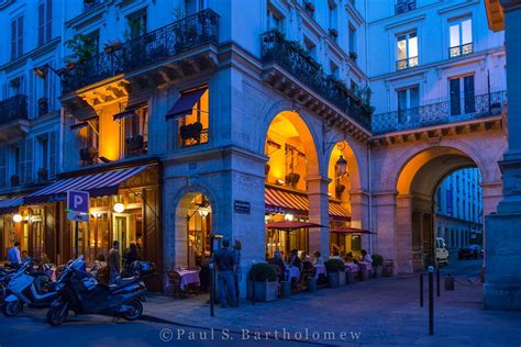 Paris Restaurant at Dusk - La Fontaine de Mars - The Framed Table - Food, Drinks & Photography ...