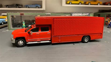 1/64 Greenlight Hot Wheels Dually Hauler and Custom 1/64 Trucks Sep ...