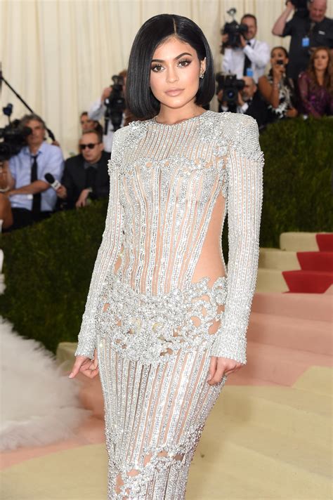 Kylie Jenner's Met Gala 2016 Dress Made Her Bleed | Glamour