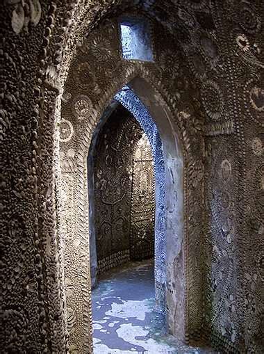 Curious Places: Shell Grotto (Margate/ U.K.)