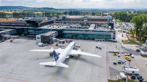 Krakow Airport: Exceeding customer expectations despite COVID-19 challenges - ACI World Insights