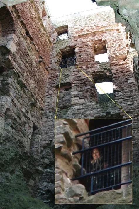 Ghost captured in haunting photo at East Lothian castle - Daily Record