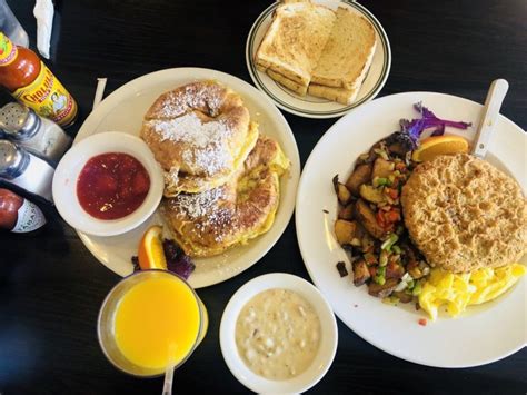 Breakfast Restaurants near me in LasVegas, Top 10 breakfast places 2021