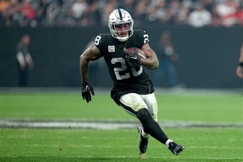 Raiders: Josh Jacobs has more leverage than you might think - Silver ...