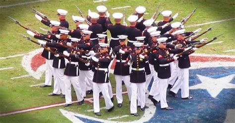 These Marines Left An Entire Arena Feeling Patriotic After This ...