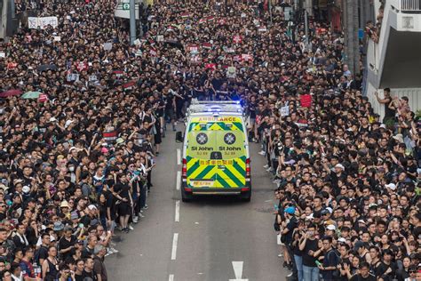 hong kong protests - clearing way for ambulance - The Adventures of Accordion Guy in the 21st ...