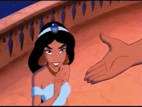 If the magic carpet was a bomb: | 17 Ways Disney Movie Scenes Could Have Gone Way, Way Worse ...