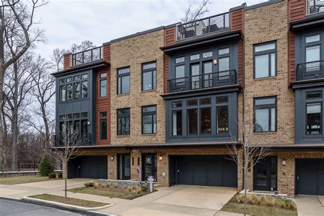 http://townhomes.eya.com/bethesda-new-elevator-townhomes-grosvenor-heights-the-harrison ...