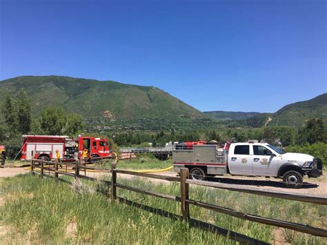 Crews quickly contain small fire near Castle Creek bridge | AspenTimes.com