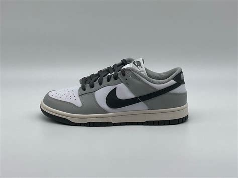 Dunk Low Light Smoke Grey | Sneakers Rush | Exclu Limités | Expédié en 48h