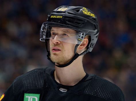 Canucks: Talks around new Elias Pettersson contract 'increasing' | The Sarnia Observer