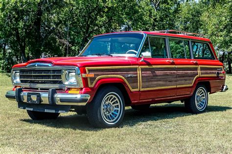 1989 Jeep Grand Wagoneer Woody Looks All Original But Hides 707 HP ...