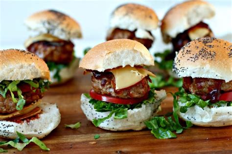 SMOKY PORK SLIDERS RECIPE - HungryForever Food Blog