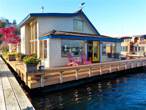 Sleepless In Seattle Floating Home