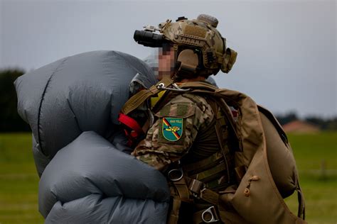 DVIDS - Images - 10th Special Forces Group conducts HAHO and HALO ...