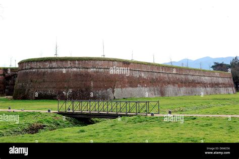 Italy, Lucca, City walls Stock Photo - Alamy