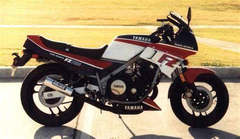 YAMAHA FZ750 Genesis (1985-1986) Specs, Performance & Photos ...