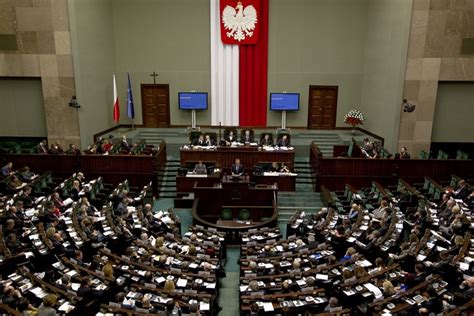 Poland, The emerging EU Giant - Young Diplomats