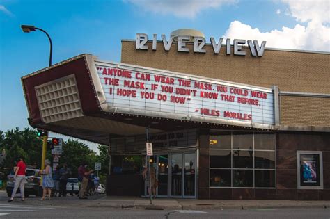 The Riverview Theater Marquee right now. : Minneapolis