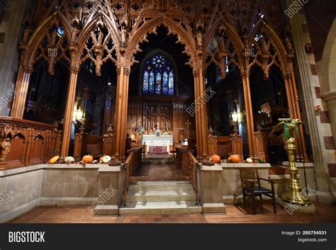 Grace Episcopal Church Image & Photo (Free Trial) | Bigstock