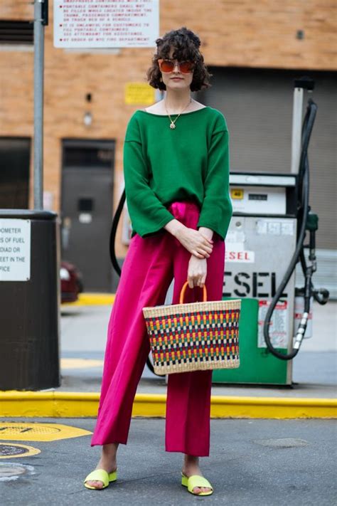 COLOUR COMBO: GREEN AND PINK - Miss Rich