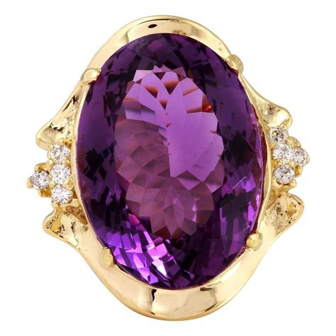 25.25 Carat Natural Amethyst and Diamond 14 Karat Solid Yellow Gold Ring For Sale at 1stDibs