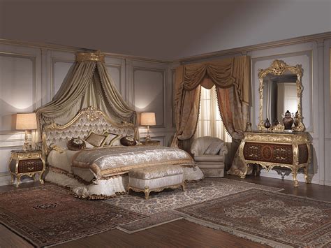 Classic italian bedroom 18th century and Louis XV | Vimercati Classic ...