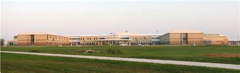 Fowlerville High School, 2007 | Fowlerville, Michigan