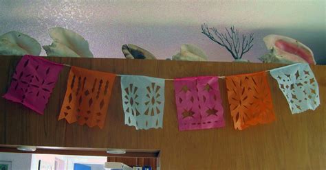 Such life in the tropics...: DIY Papel Picado Banners