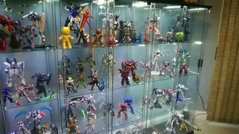 Gundam display with custom LED lighting - YouTube