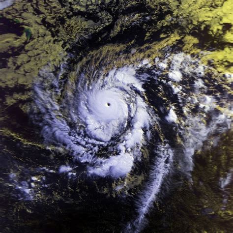 Hurricane Emilia (1994) - Wikipedia