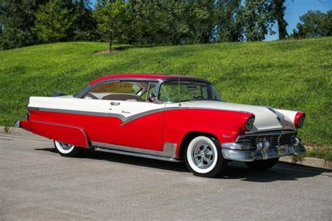 -56 Ford Fairlane Victoria for sale: photos, technical specifications, description