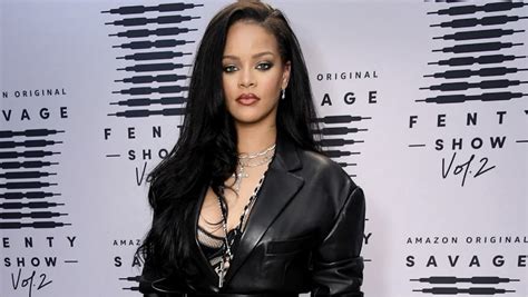 RIHANNA SALES OUT PERFUME LINE AND NAMED BILLIONAIRE - The Culture