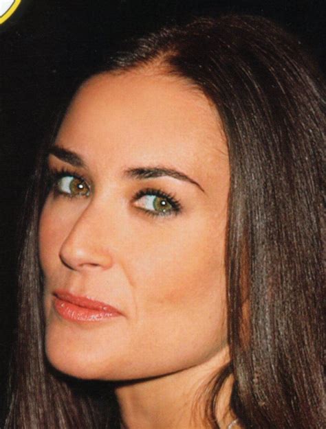 ~Celebrities with Heterochromia | Demi moore hair, Demi moore, Demi