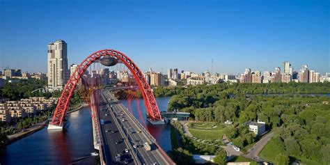 Zhivopisny Bridge over Moskva River in Moscow : r/bridgeporn