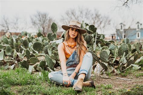 Retro Western Fashion with Allie Falcon leather & Warbonnet Hats ...