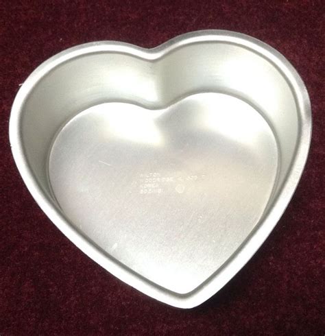 Wilton Cake Pan 6" Heart Shaped