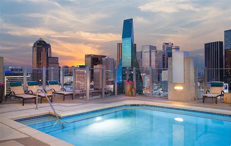 Community Amenities - SkyHouse Dallas Apartments | Dallas, TX