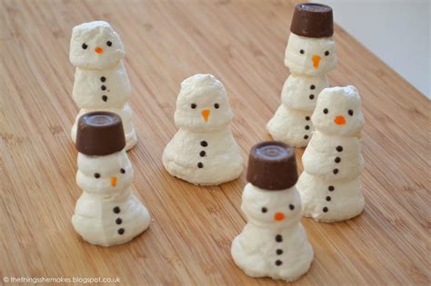 How to Make Meringue Snowmen | The Things She Makes