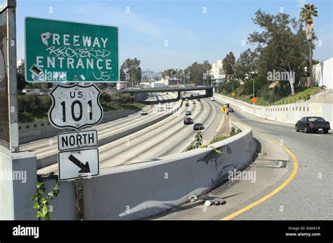 Los angeles freeway signs hi-res stock photography and images - Alamy